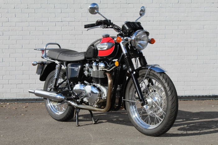Photo of TRIUMPH Bonneville (2007)