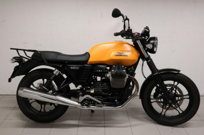 Photo of MOTO GUZZI V7 (2015)