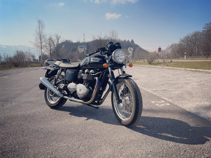 Photo of TRIUMPH Thruxton (2011)