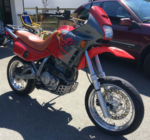 Photo of HONDA NX 650 (1996)