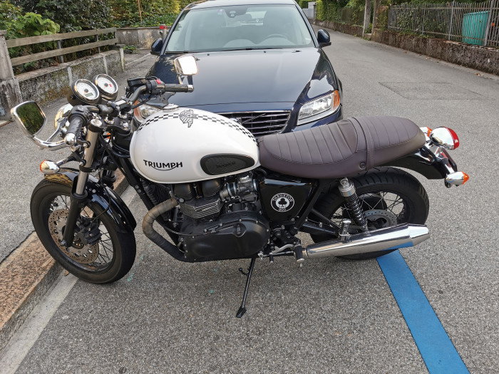 Photo of TRIUMPH Thruxton (2015)