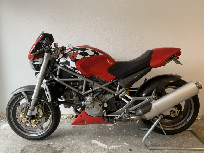 Picture of DUCATI 916 (2002)