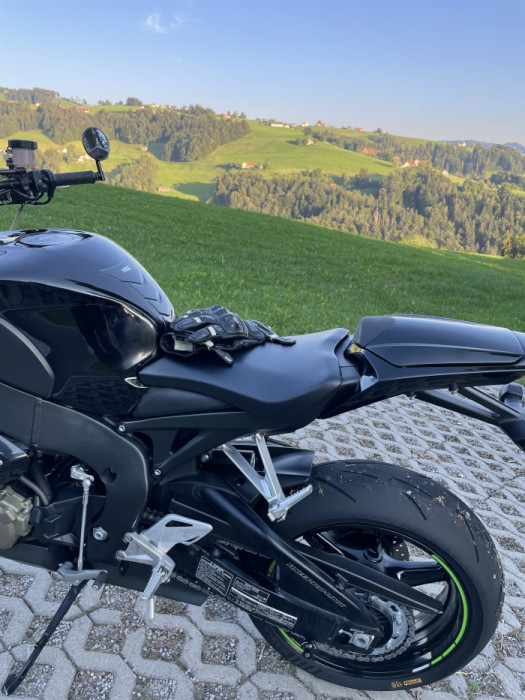 Photo of HONDA CBR 1000 (2008)