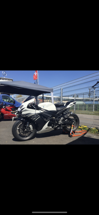 Photo of SUZUKI GSX-R 600 (2011)