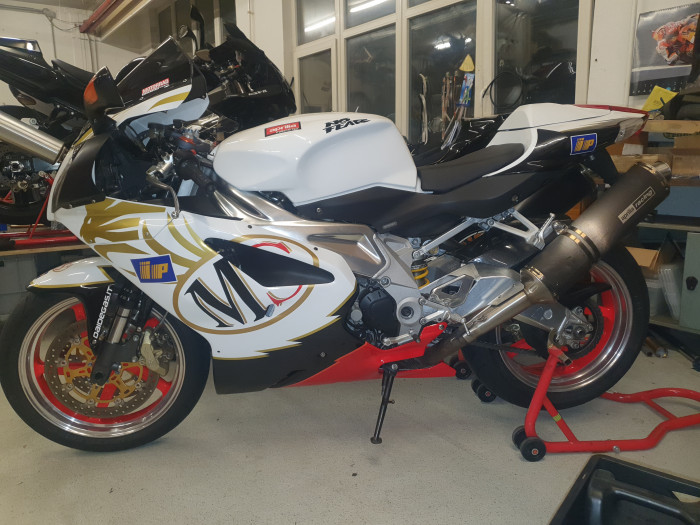 Photo of APRILIA RS/RST/RSV (2004)