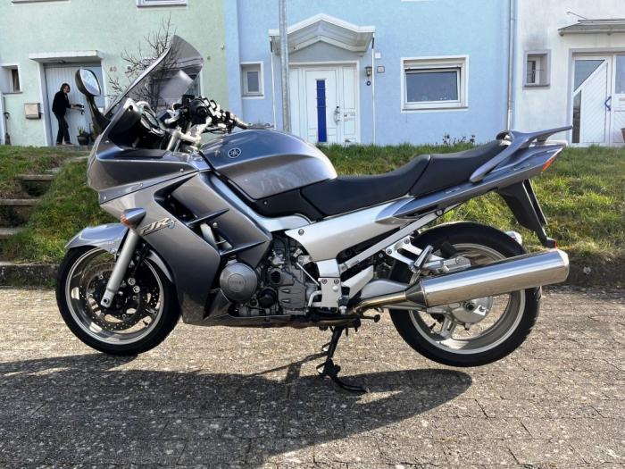 Photo of YAMAHA FJR (2005)