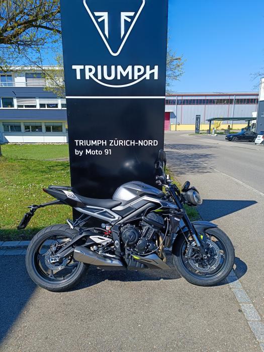 Photo of TRIUMPH Street Triple (2023)