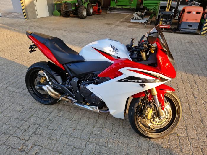 Photo of HONDA CBR 600 (2013)