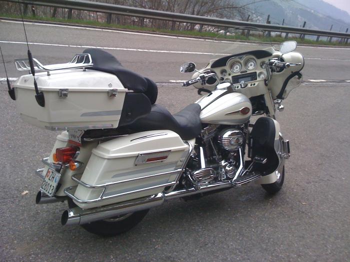 Picture of HARLEY-DAVIDSON CVO (2009)