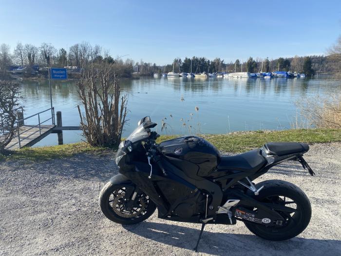 Photo of HONDA CBR 1000 (2014)