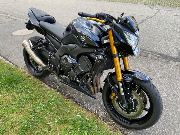 Picture of YAMAHA FZ8 (2010)