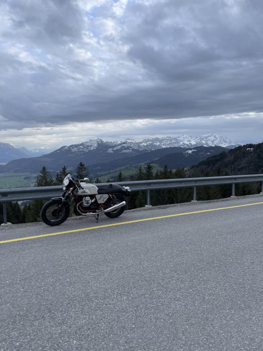 Photo of MOTO GUZZI V7 (2011)