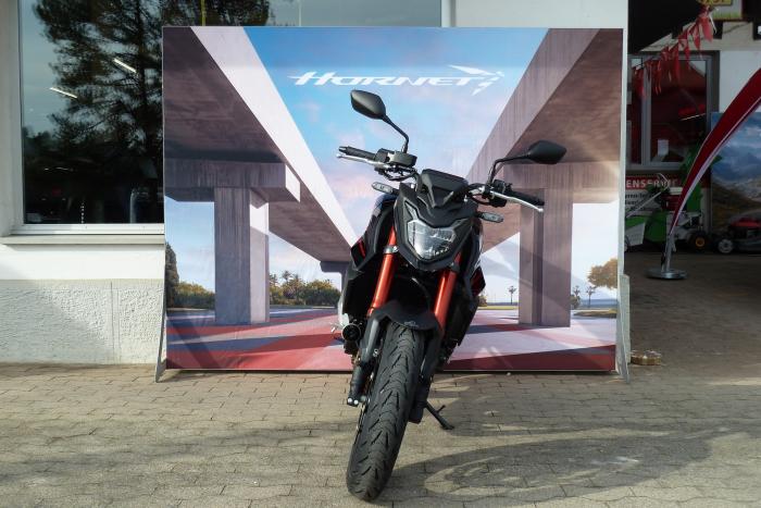 Picture of HONDA CB 750 (2023)