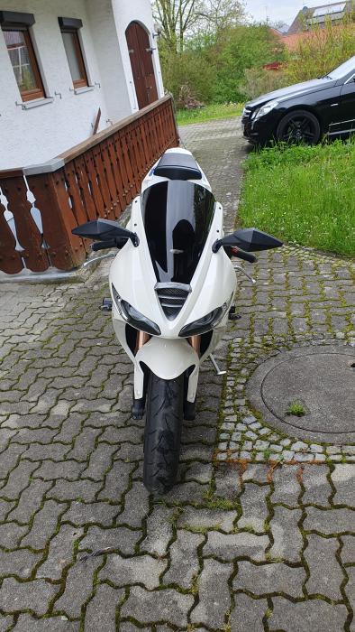 Photo of TRIUMPH Daytona (2009)