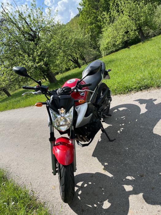 Photo of YAMAHA XJ 6 (2012)