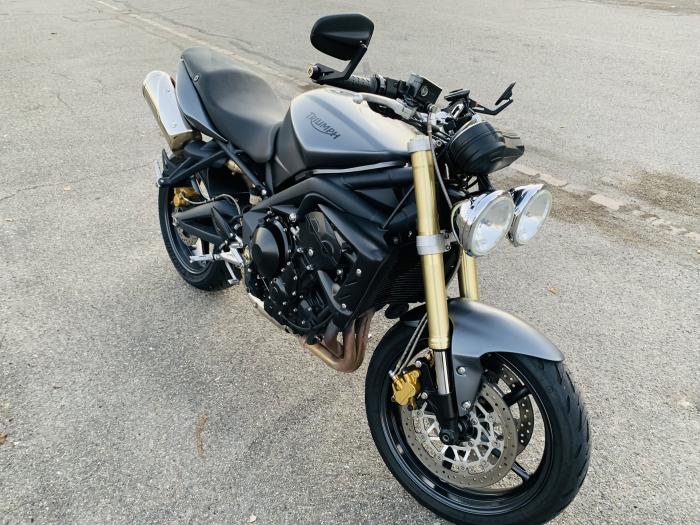 Picture of TRIUMPH Street Triple (2010)