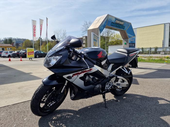Photo of HONDA CBR 900 (2000)