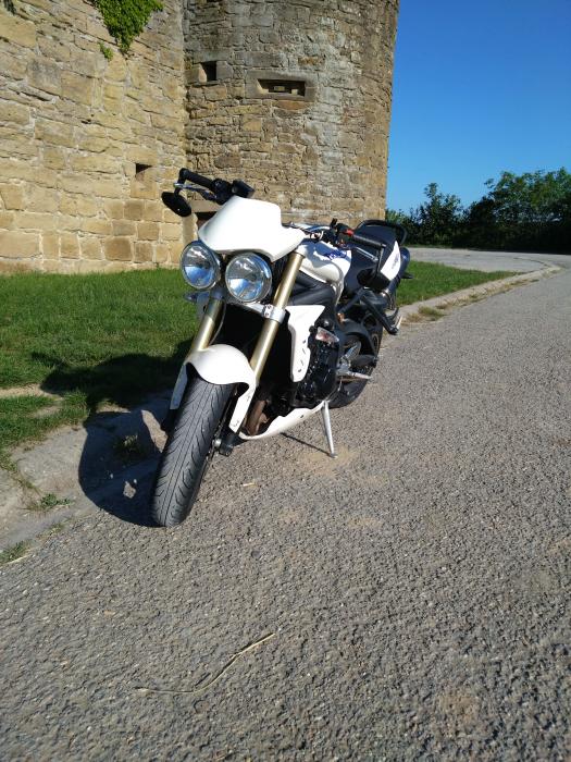 Photo of TRIUMPH Street Triple (2012)