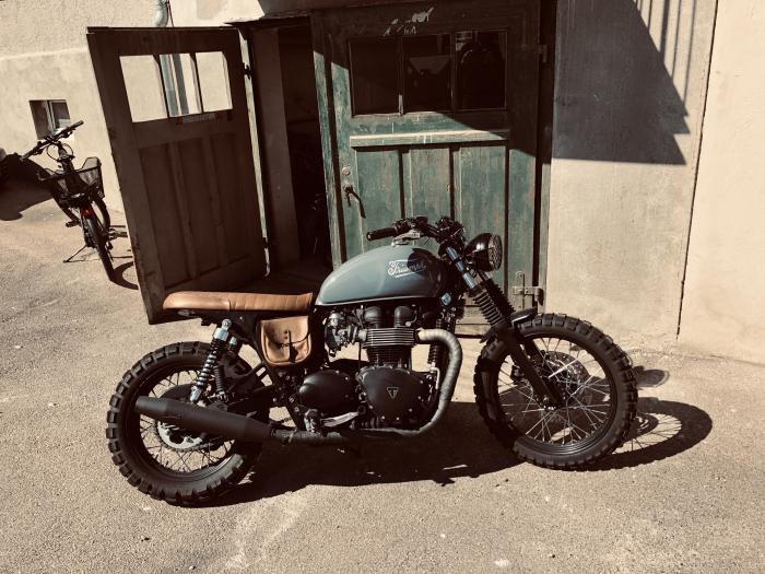 Photo of TRIUMPH Bonneville (2015)