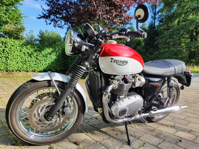 Photo of TRIUMPH Bonneville (2020)