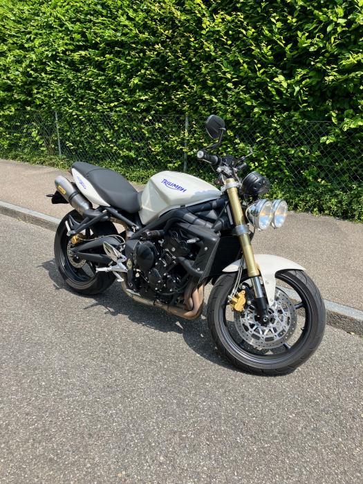 Photo of TRIUMPH Street Triple (2008)
