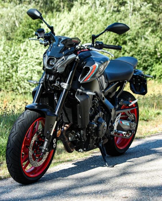 Photo of YAMAHA MT-09 (2021)