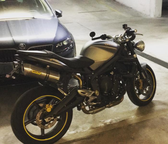 Photo of TRIUMPH Street Triple (2009)