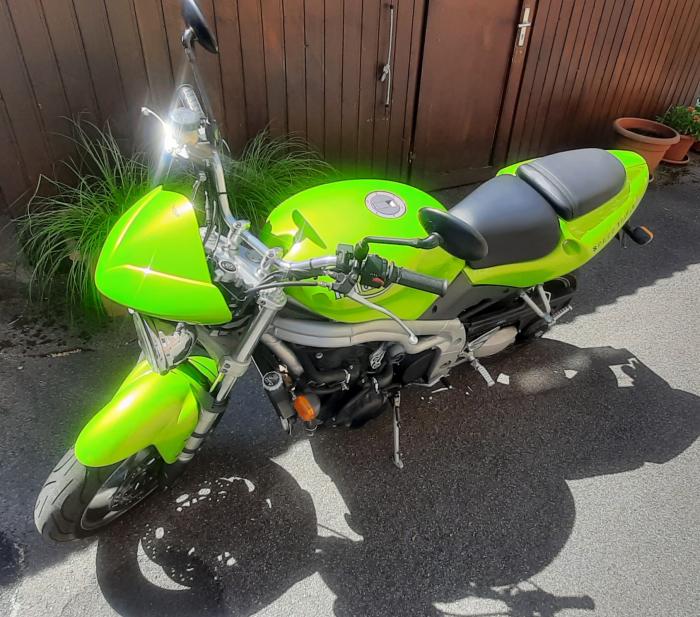 Photo of TRIUMPH Speed Triple (2004)