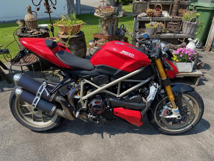Picture of DUCATI STREETFIGHTER S V2 (2009)