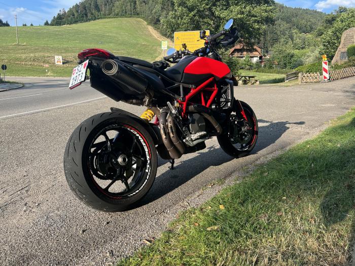 Picture of DUCATI HYPERMOTARD 950 (2020)